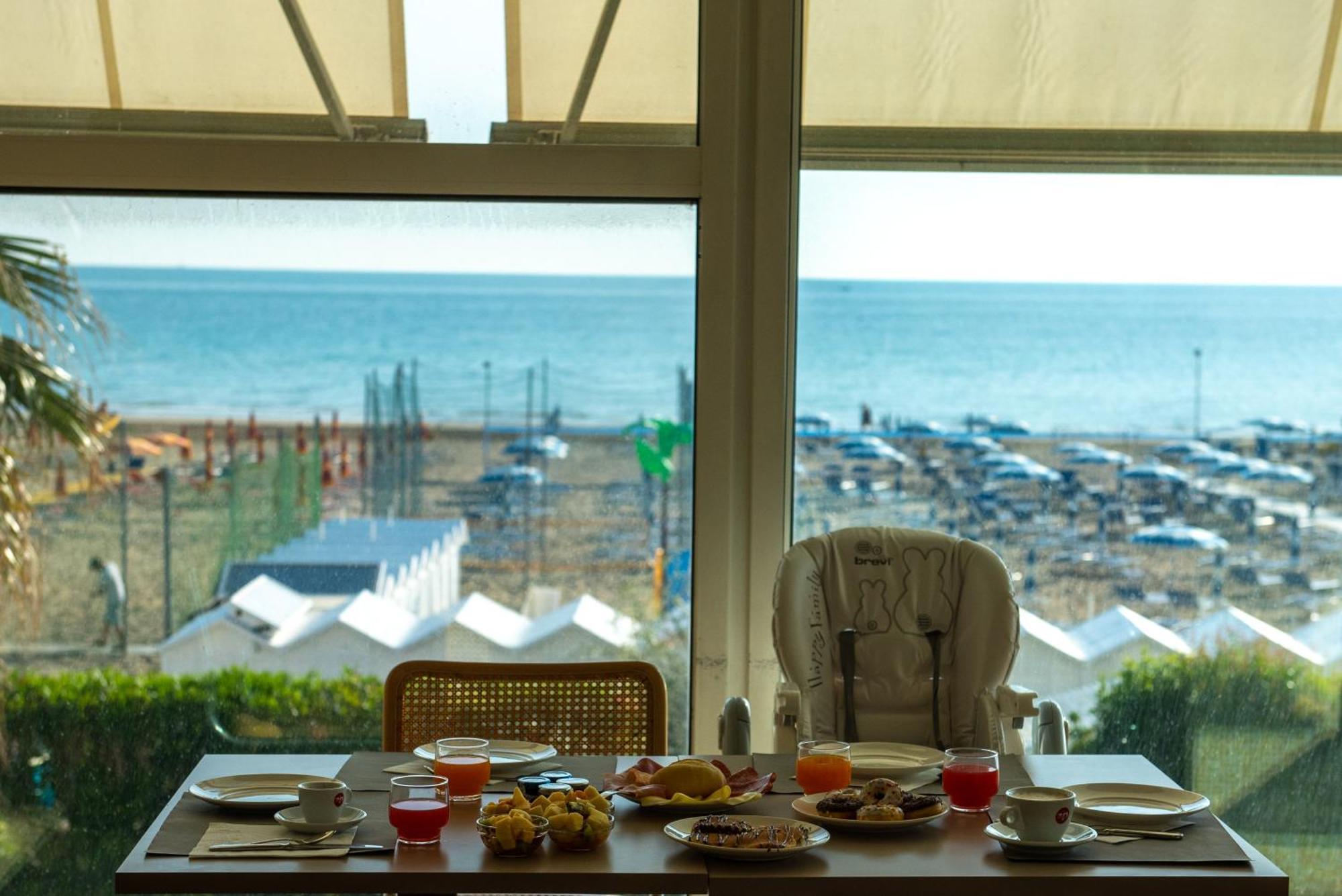 Hotel Fedora Riccione Esterno foto