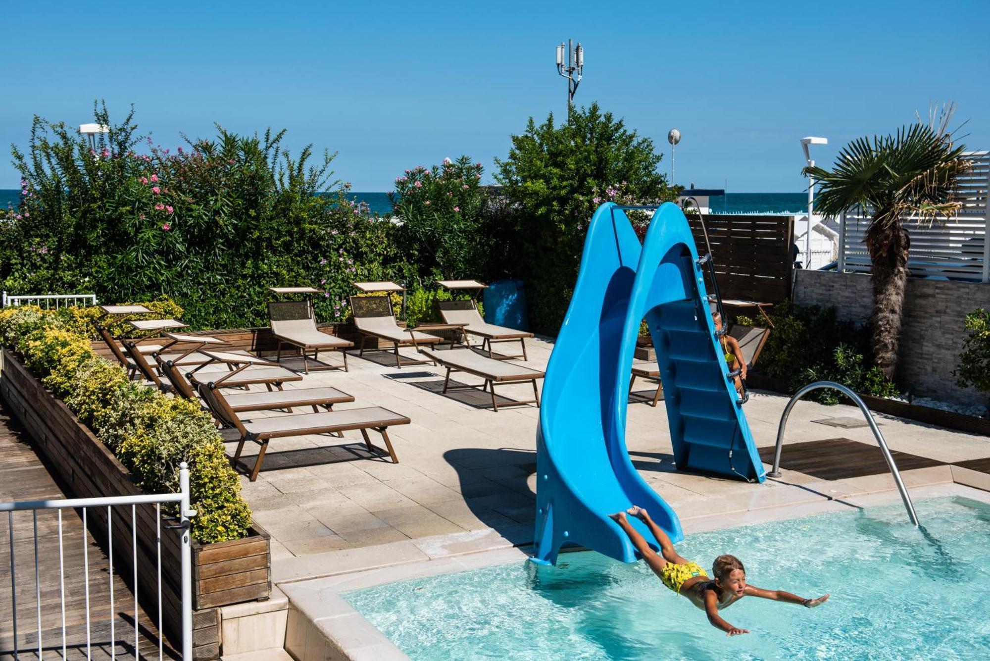 Hotel Fedora Riccione Esterno foto