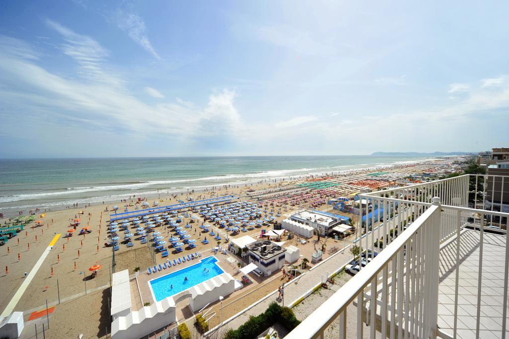 Hotel Fedora Riccione Esterno foto