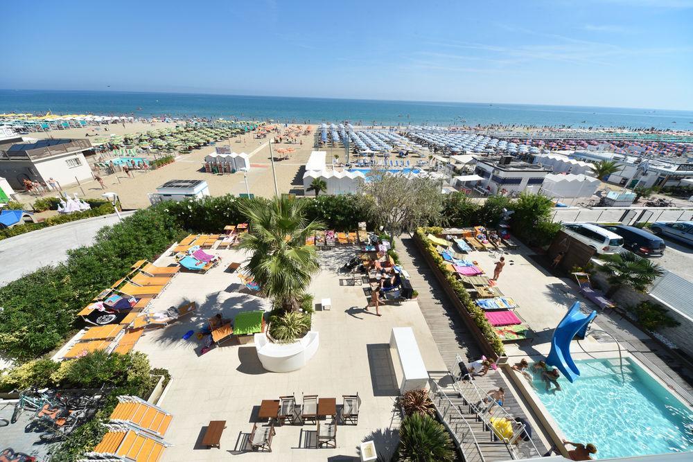 Hotel Fedora Riccione Esterno foto