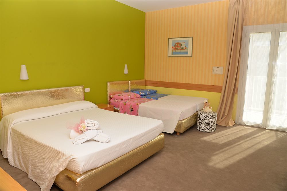 Hotel Fedora Riccione Esterno foto