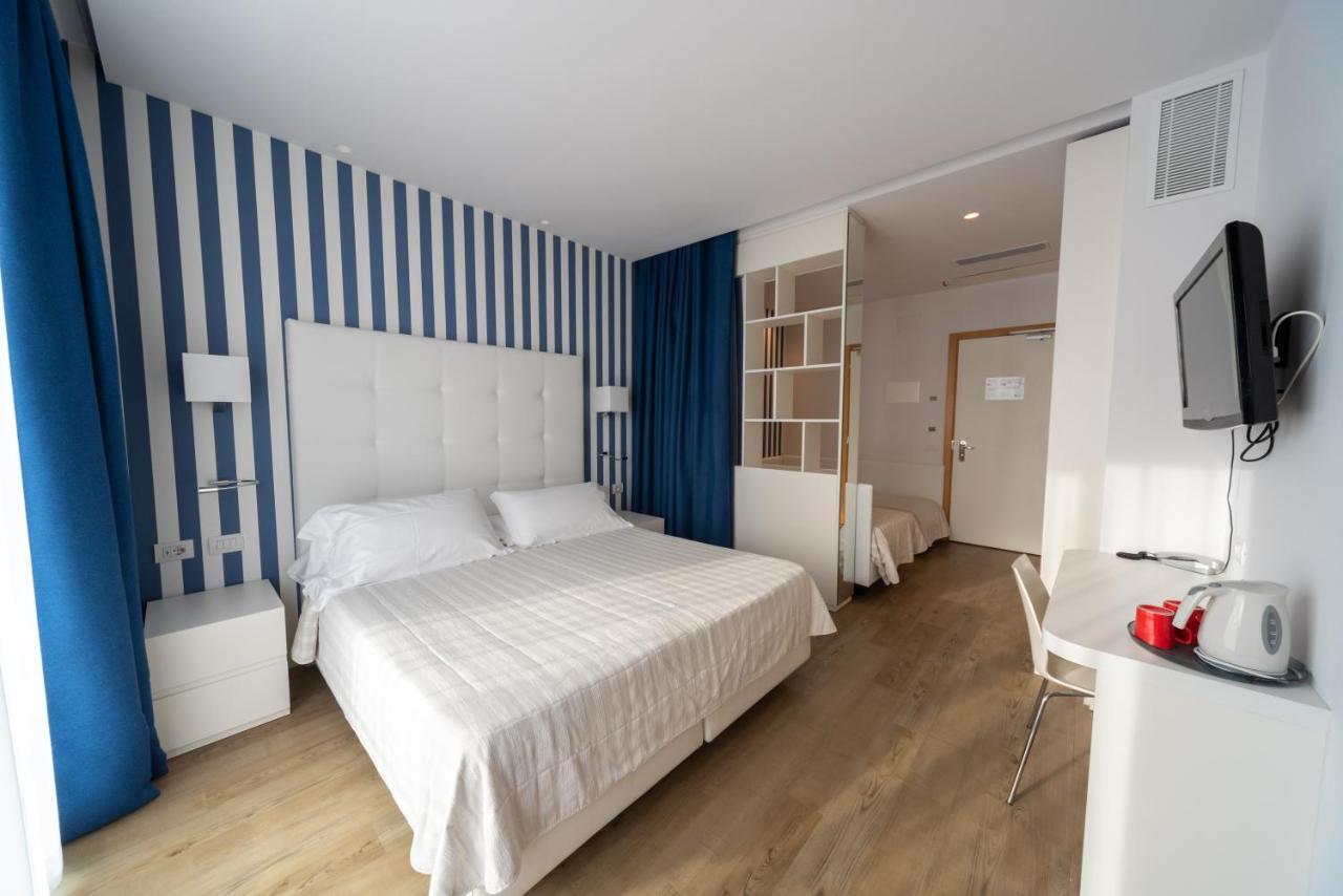 Hotel Fedora Riccione Esterno foto